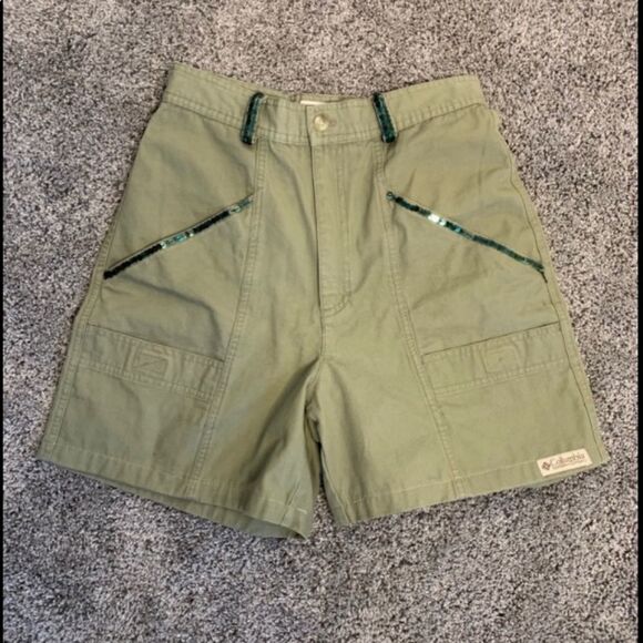 Columbia Pants - Columbia cargo sequin trim shorts. Size 4